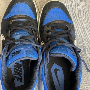 Boys baseball cleats (blue/black) Nike